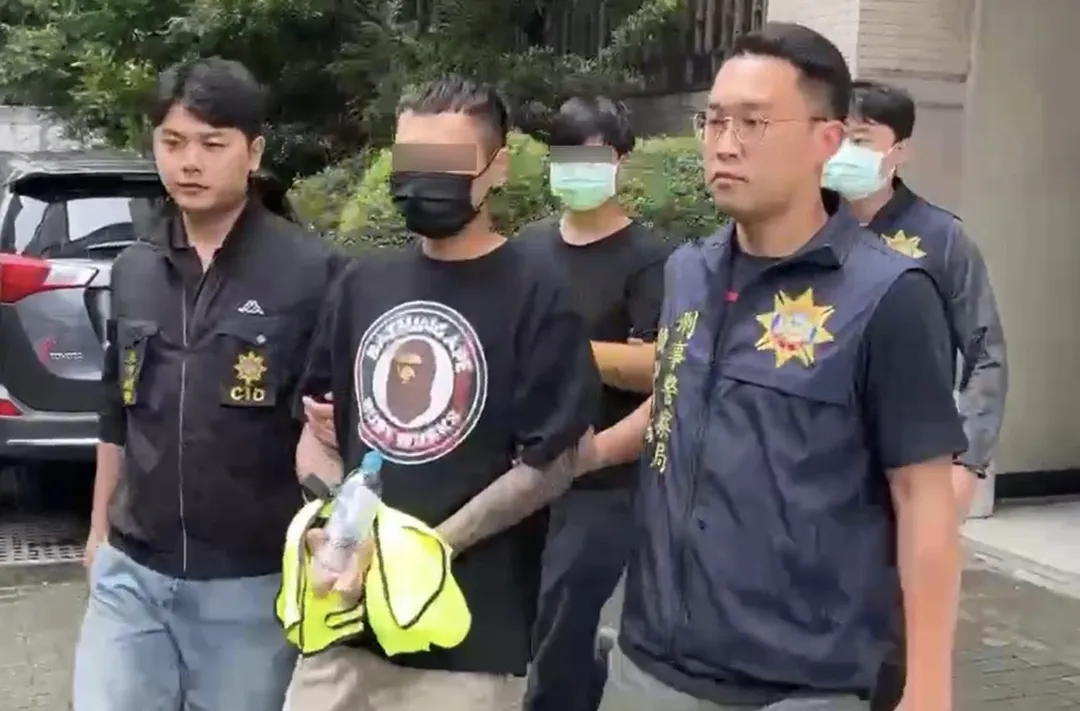 偵四大隊破獲竹聯幫寶和會逮捕嫌犯送辦。（圖／翻攝畫面）