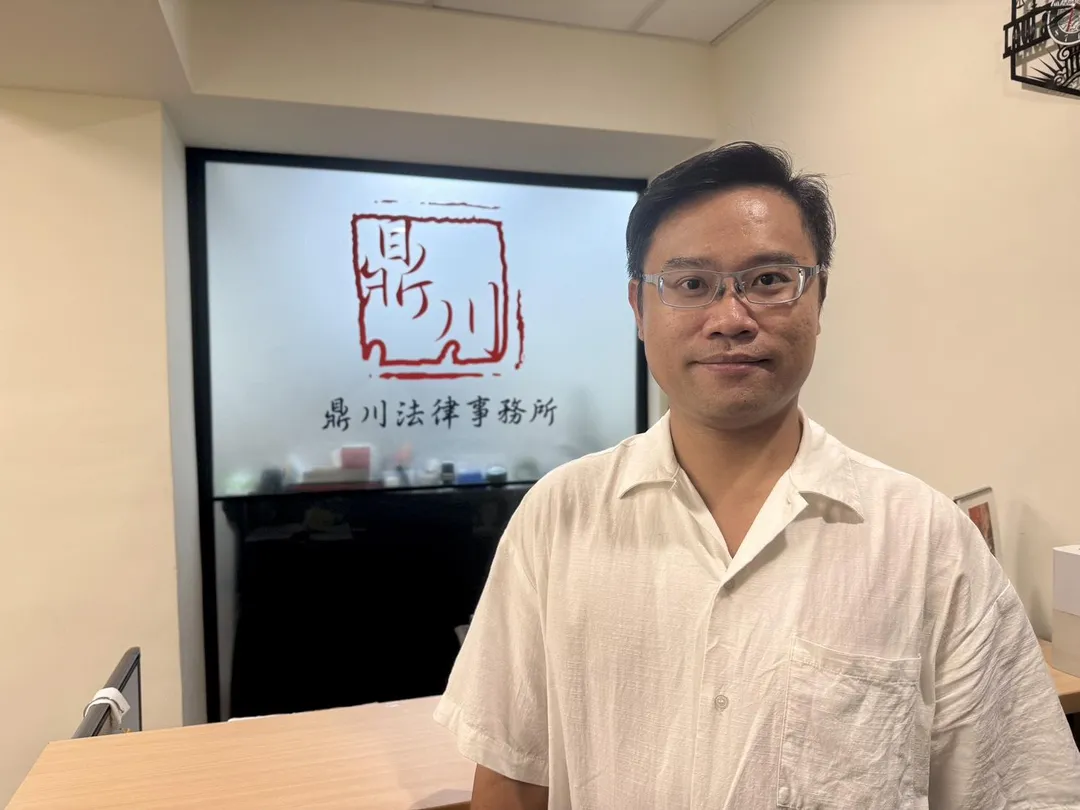 律師梁繼澤第一時間義務協助被害家屬，提出假扣押法律程序，但假扣押申請對一般民眾來說，有不少難題。（圖／鼎川法律事務所提供）