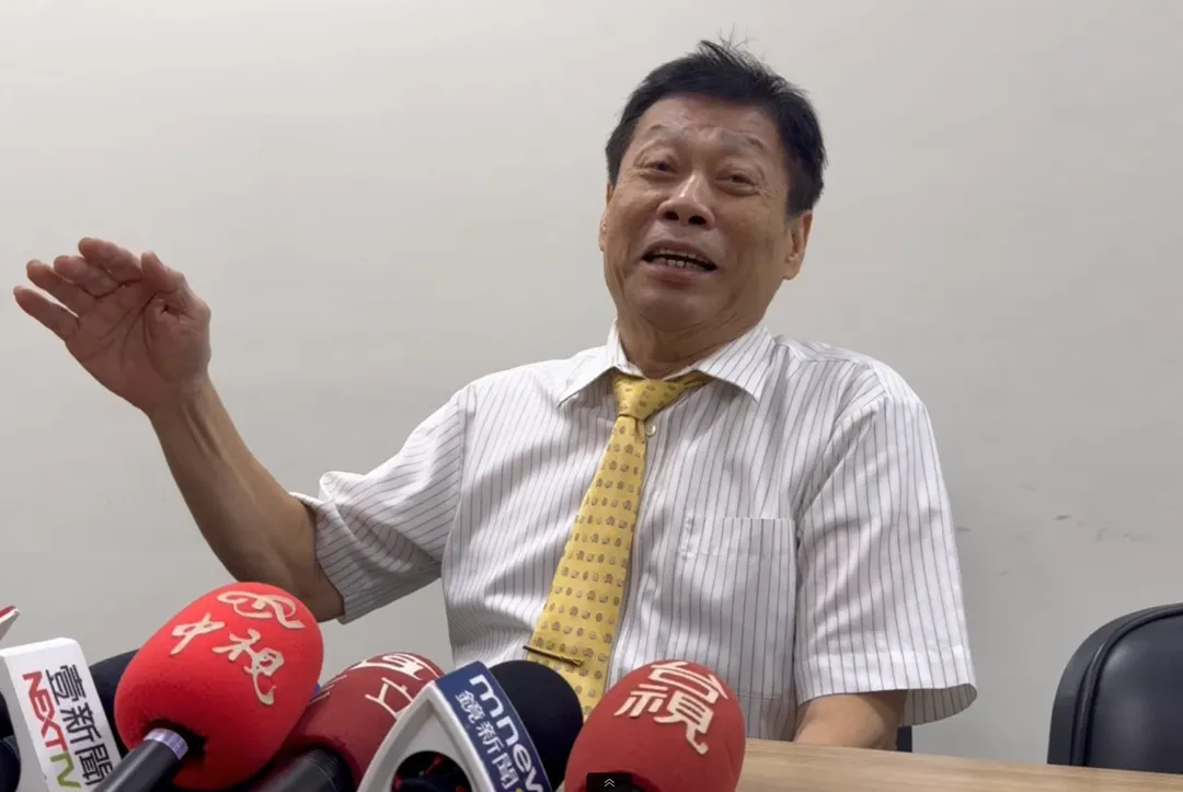 中山附醫法醫科主任高大成分析苗市48歲邱男持刀隨機殺人背景。(圖/中天新聞)