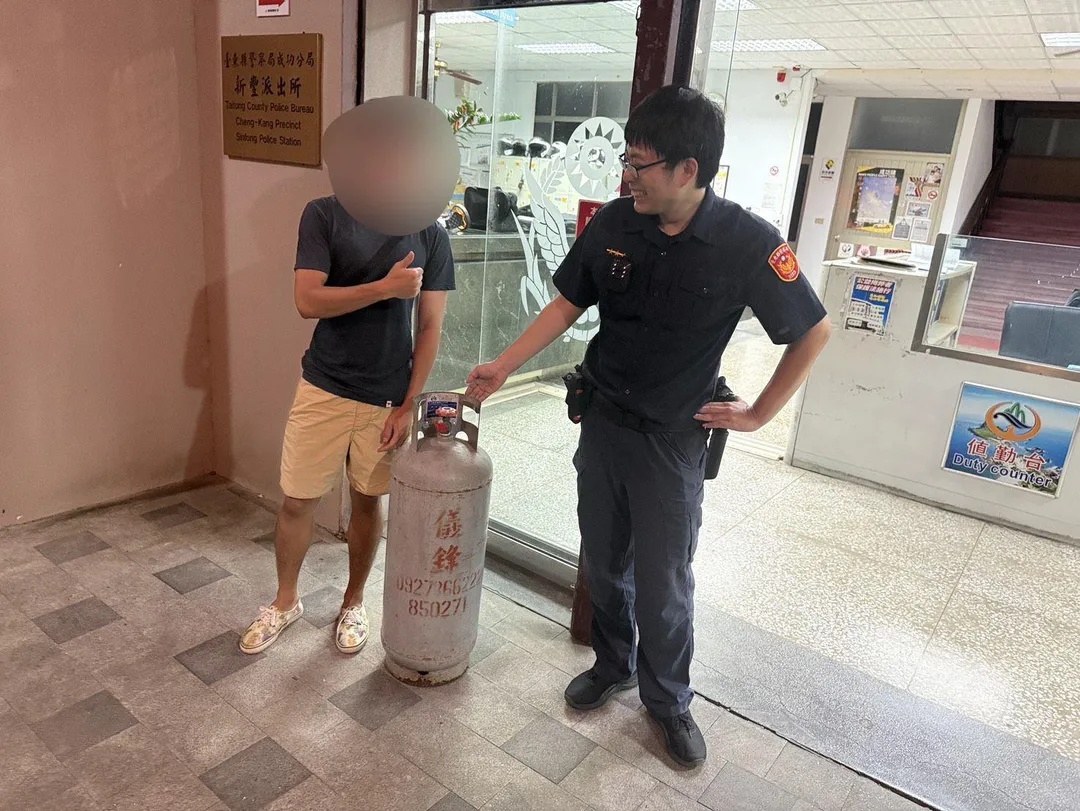台東一間網紅咖啡廳瓦斯桶失竊，警方短短一小時內就破案。（圖／警方提供）