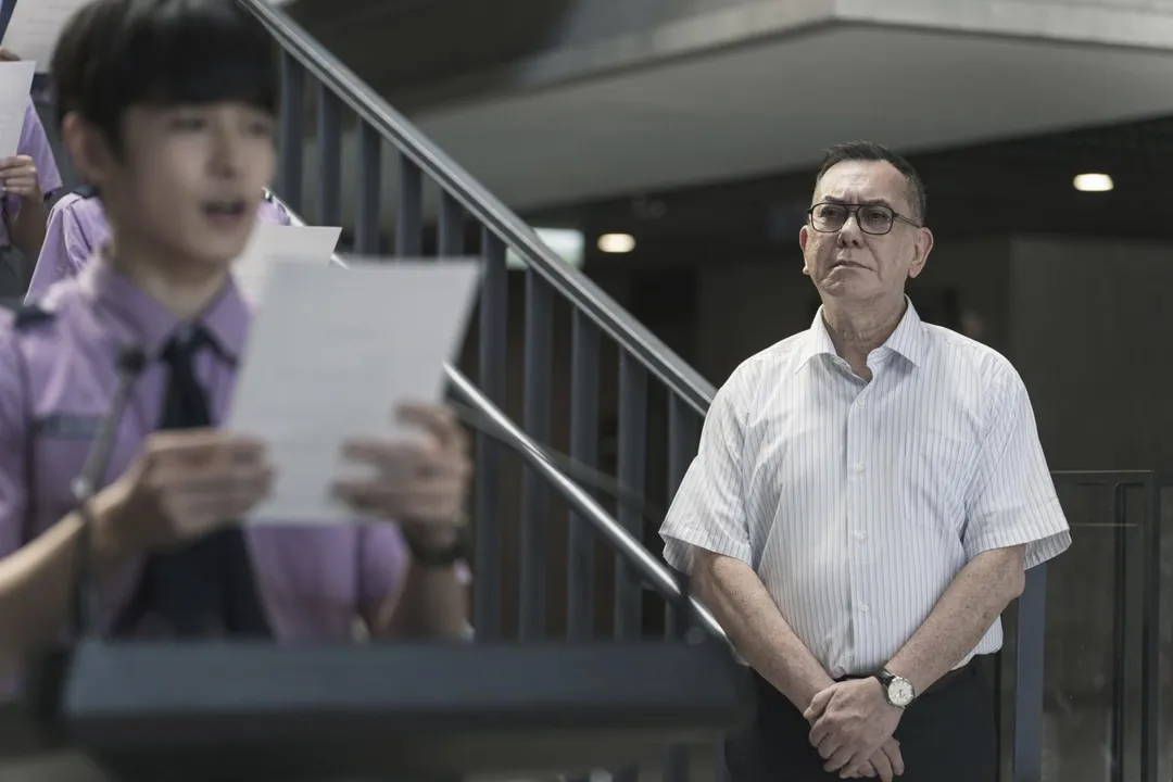 黃秋生因拍《自殺通告》和不少台灣新生代演員合作。(圖/本萃電影 提供)