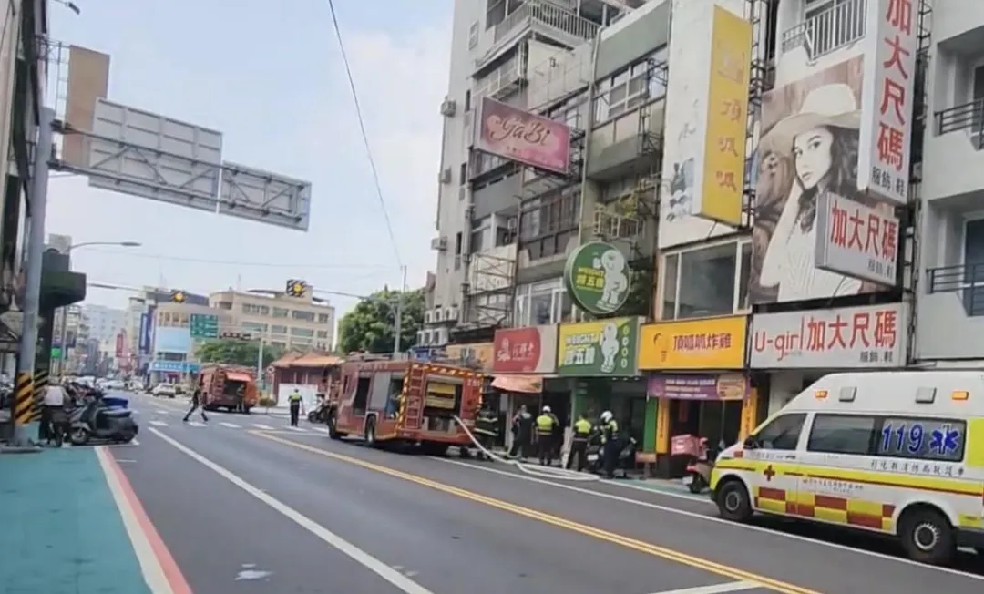 彰化市一間壽司店中午發生火警。（圖／翻攝畫面）