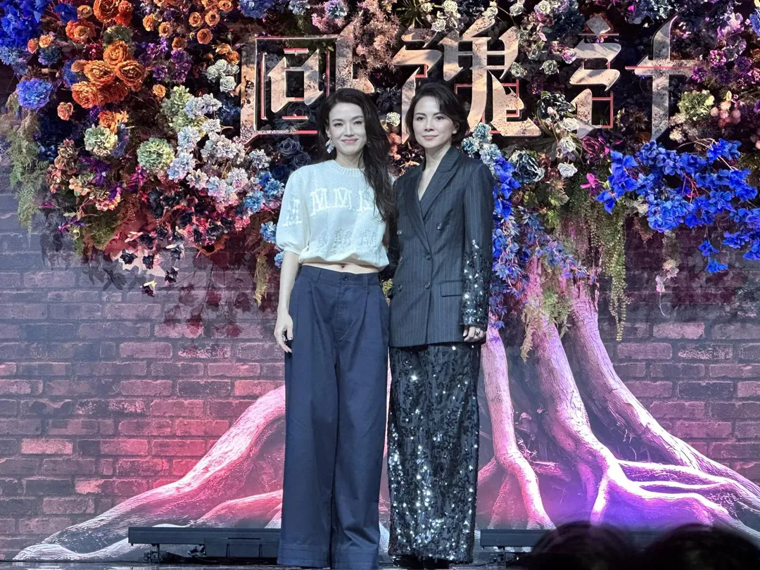舒淇（左）和李心潔（右）在片中飾演因女兒身陷詐騙案而展開一連串追查、復仇之路的母親。（圖／記者 伍映澄 攝）