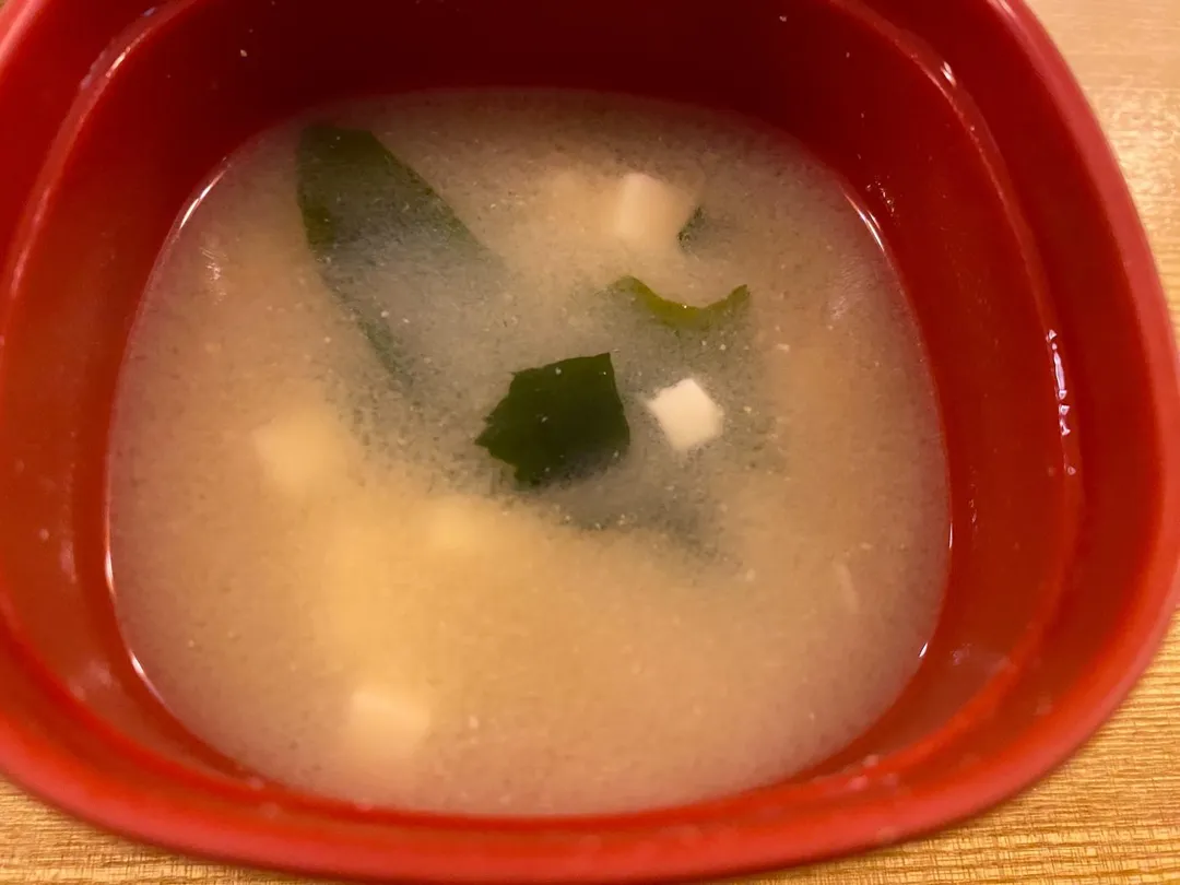 味噌湯在日式料理有著不可缺的地位。(圖/黃宏輝提供)