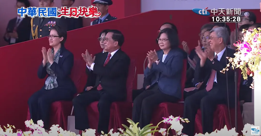 前總統陳水扁跟蔡英文也出席。(圖/中天新聞)