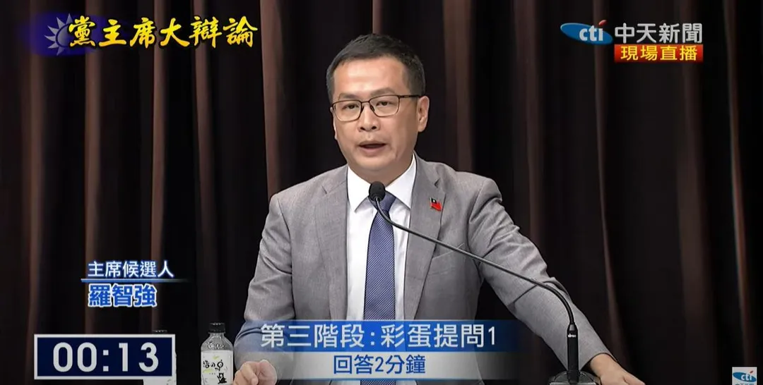 黨主席候選人之一羅智強回答。（圖／中天新聞）