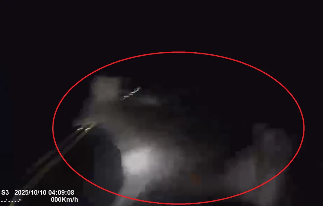 1名男子在10日國慶當天凌晨4時許騎行台18線,路邊突然出現1個高約1米的巨物衝撞。(圖/翻攝畫面)