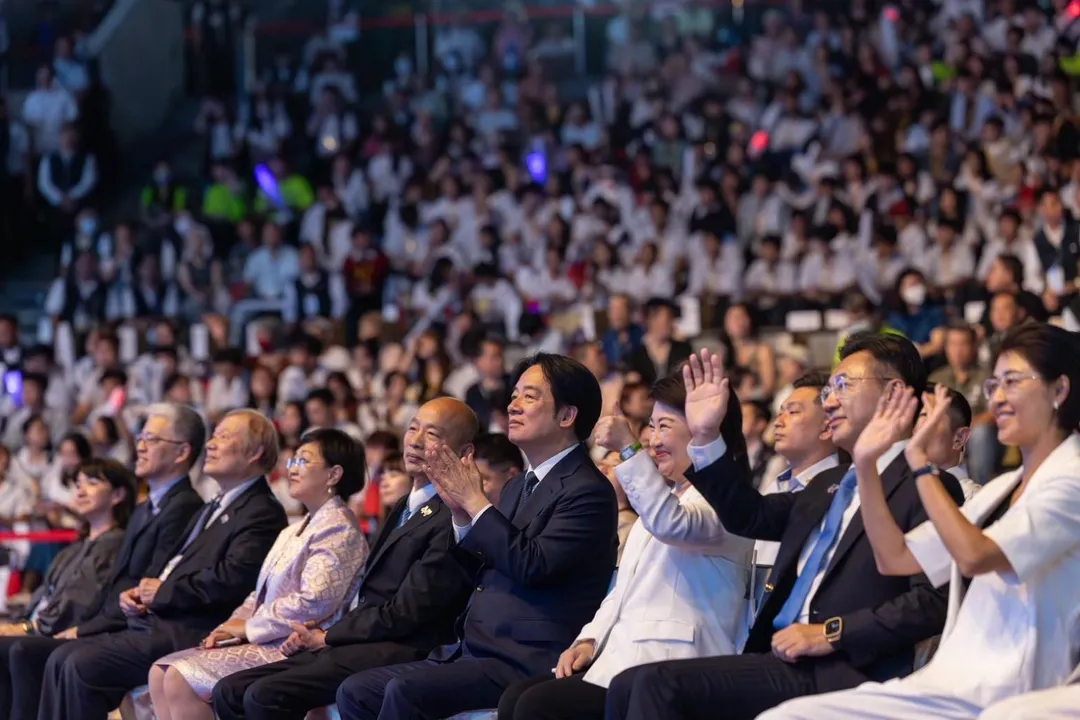 總統賴清德9日參加國慶晚會與立法院長韓國瑜及台中市長盧秀燕同框。（圖／賴清德臉書）