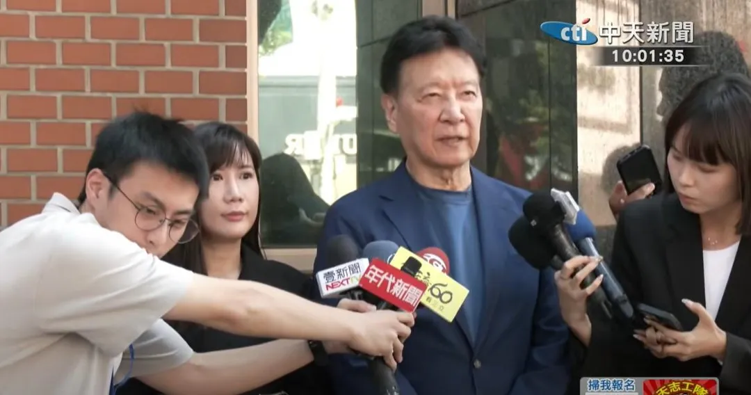 國民黨台北市議員柳采葳、資深媒體人趙少康到台北市警局中山分局報案。（資料照／中天新聞）