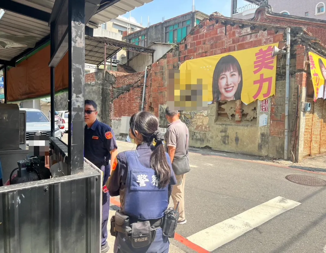 國民黨高雄市議員陸淑美女兒黃韻涵將參選下屆第3選區議員，競選旗幟卻在昨（12）日上午遭人損毀。（圖/警方提供）