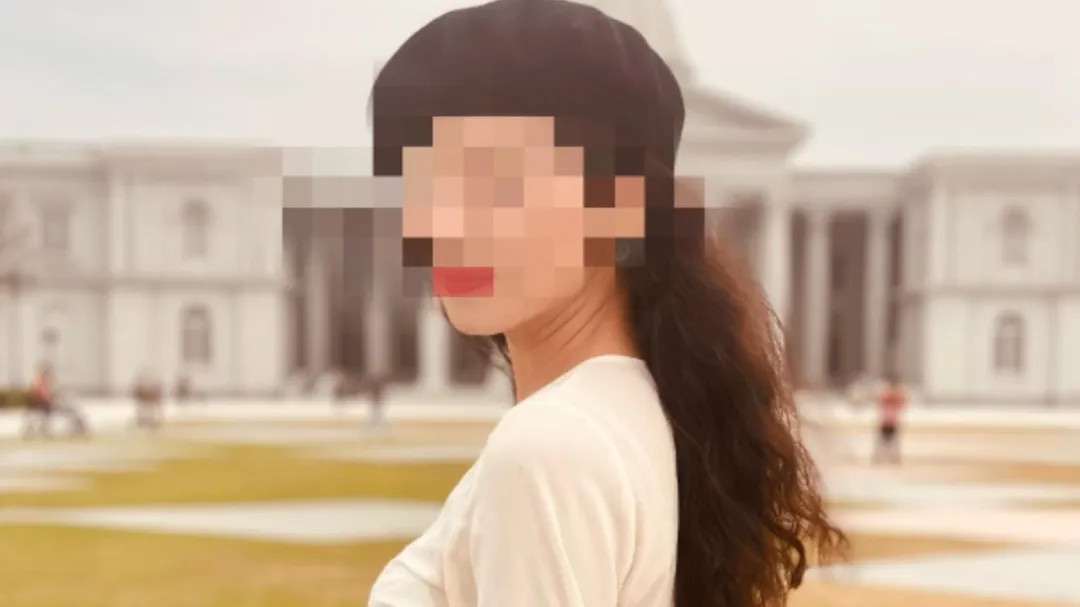 34歲的長榮空服員疑似罹患史迪爾氏症,10號不幸過世。(圖/翻攝自臉書)