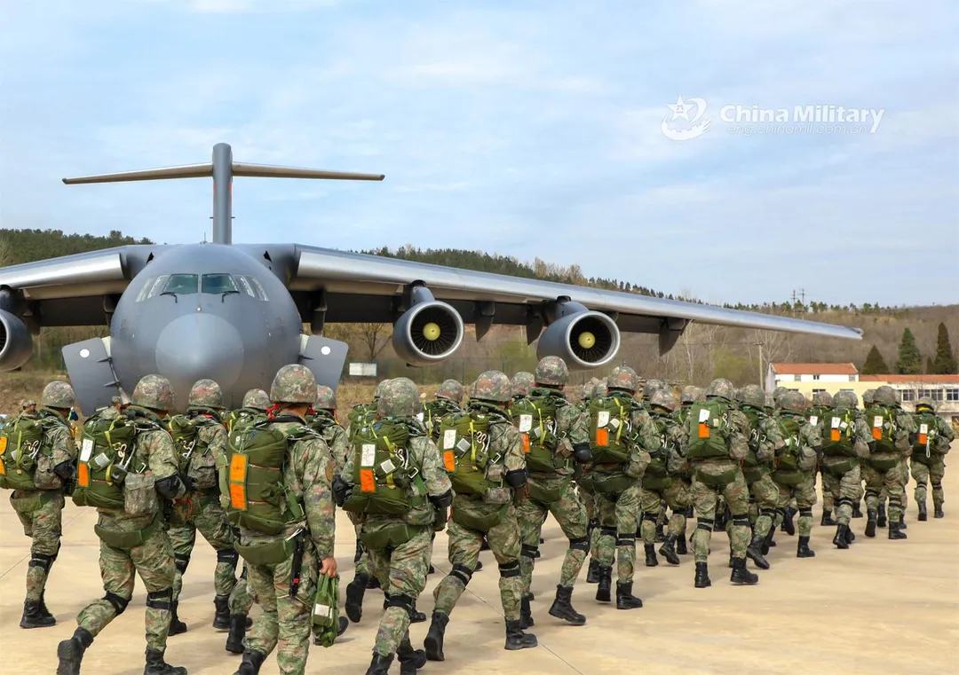 解放軍空降部隊。(圖/中國軍網)