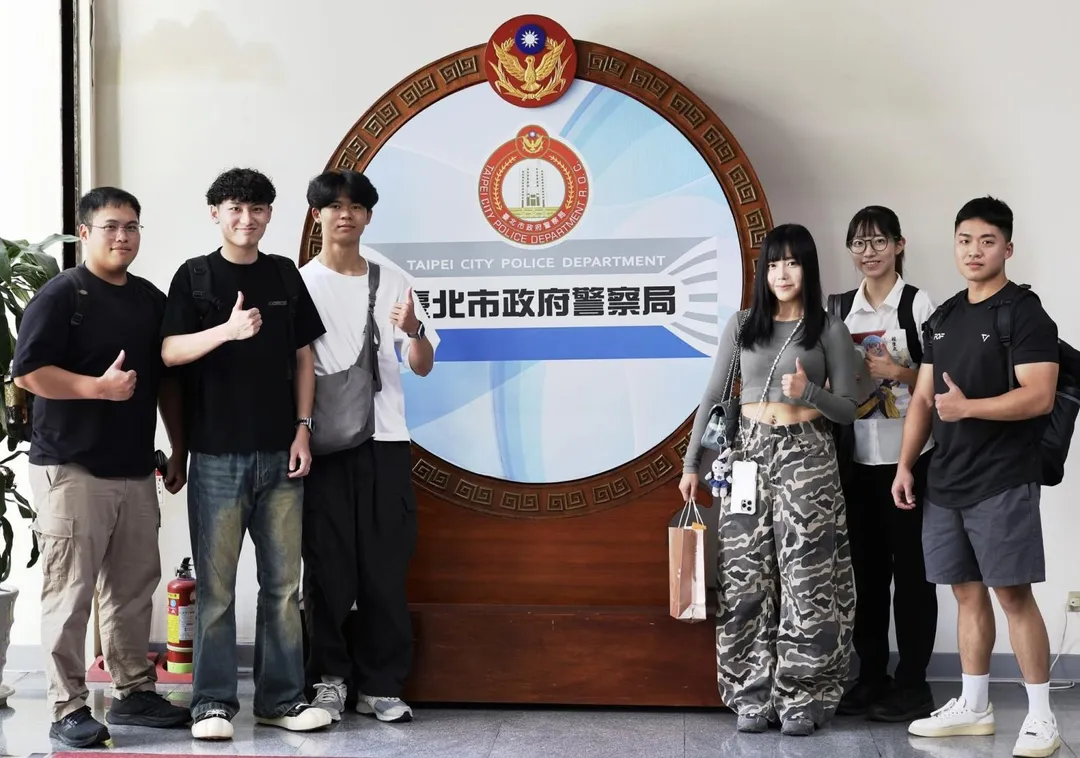 臉書「NPA署長室」也可見到段姓女警照片。(圖/翻攝畫面)