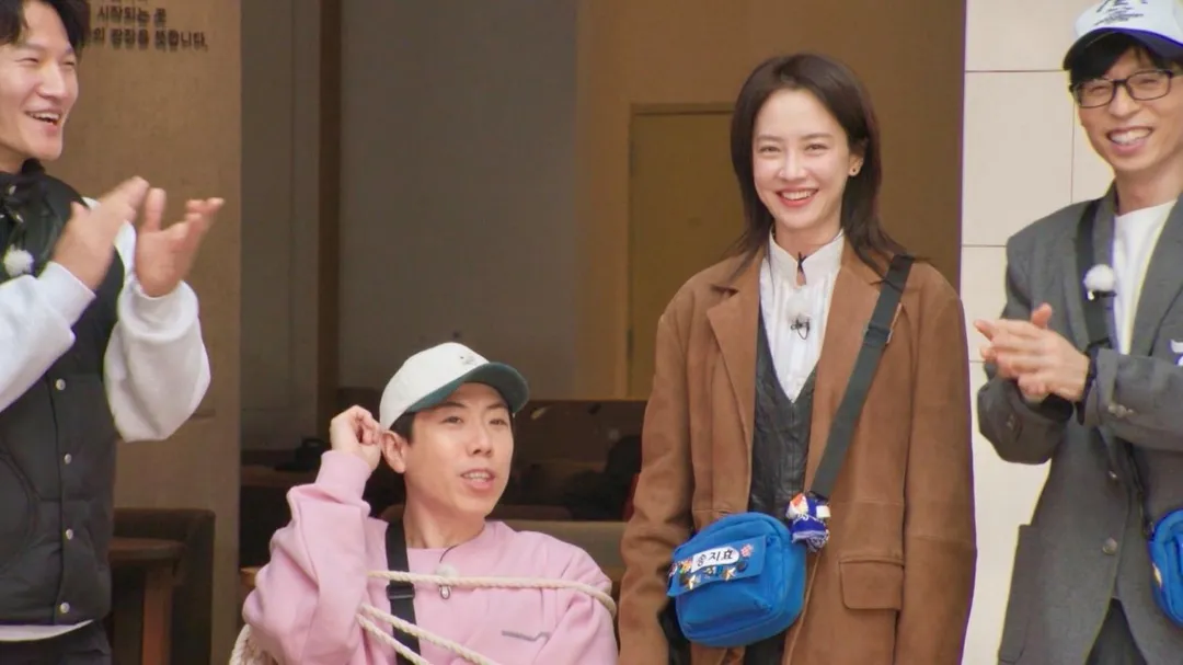 梁世燦（左2）是《Running Man》主持群之一。（圖／中天綜合台 提供）