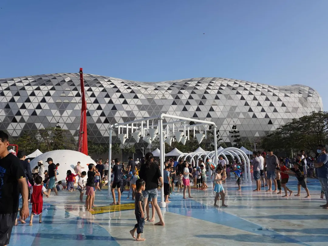 高雄市府將於10月24日開放「星光水岸公園」試營運。（圖／翻攝高雄星光水岸公園臉書）