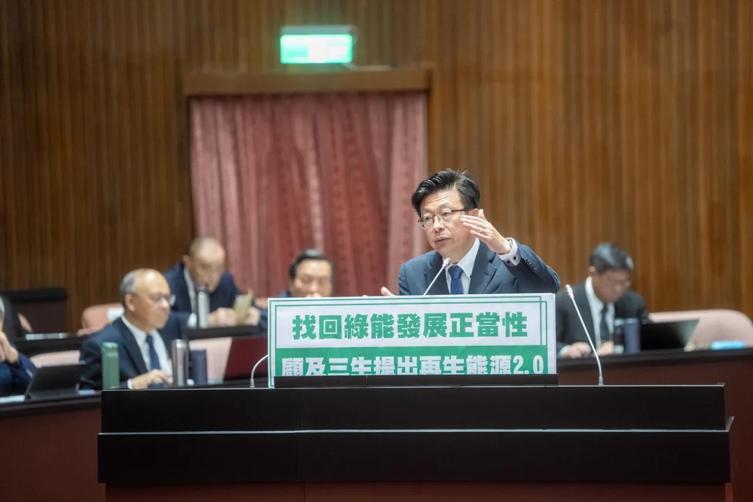 郭國文。(圖/翻攝郭國文臉書)
