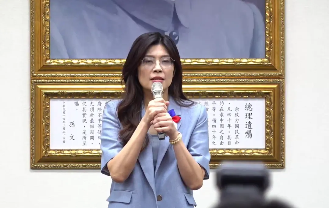 鄭麗文感謝支持者支持。（圖取自國民黨臉書）