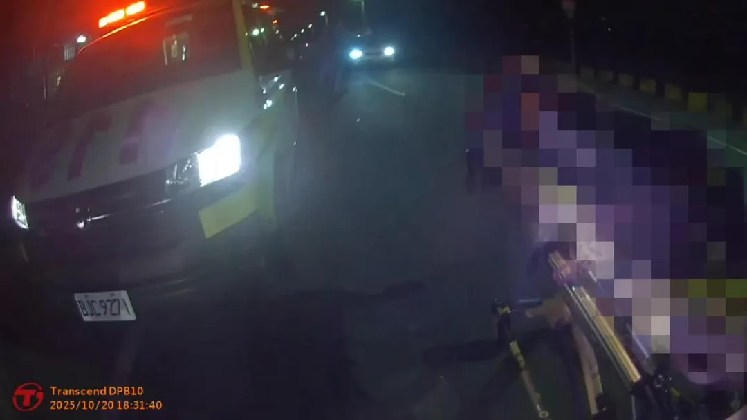 嘉義縣大林鎮水源路20日晚間發生一起嚴重車禍，2輛機車發生撞擊意外，造成3人受傷。（圖／翻攝畫面）