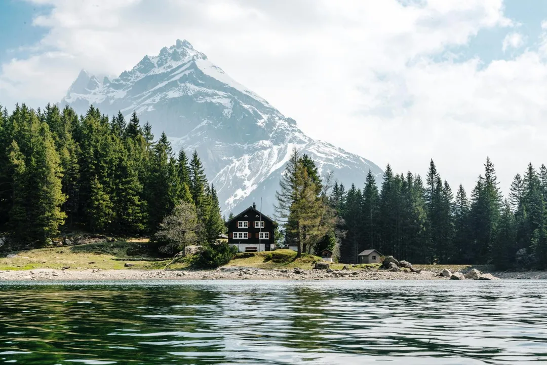 瑞士擁有自然秀麗的風光。(示意圖/unsplash)