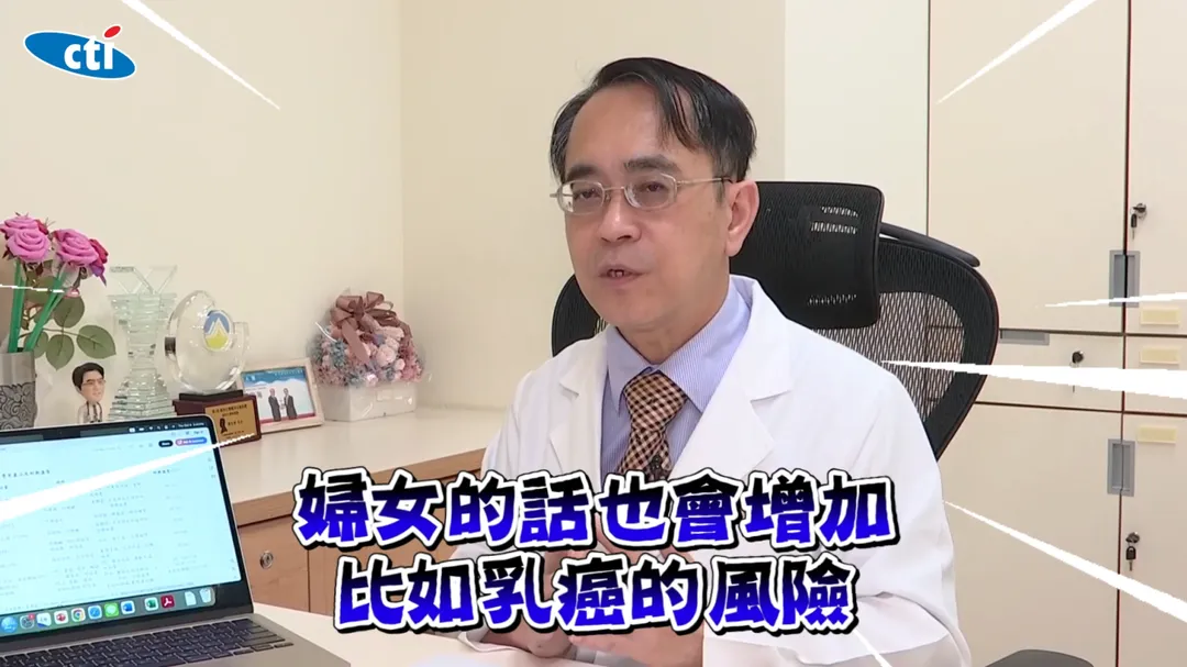 塑膠餐具及紙餐盒在高溫下可能釋放有害物質，影響人體健康。（圖／翻攝《健康我+1》畫面）