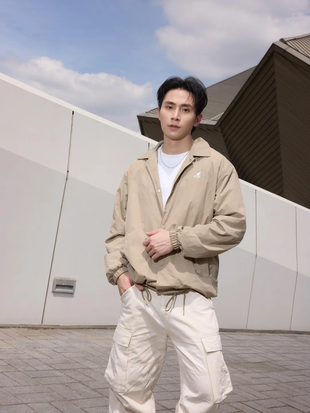 林家佑分享自己24歲時確診惡性骨肉瘤的抗癌經歷。（圖／翻攝林家佑 臉書）