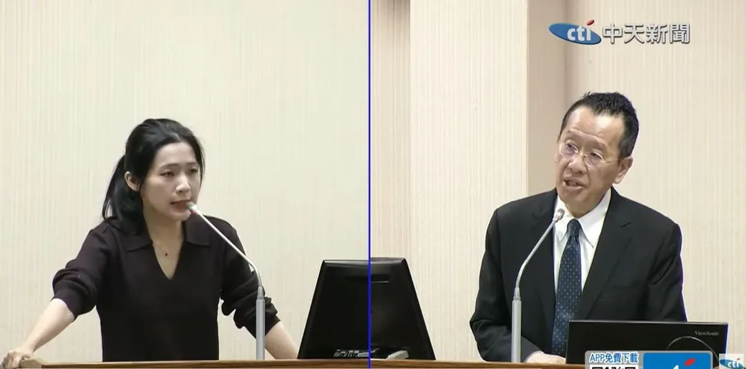 國防部長顧立雄尷尬回應會深入了解和檢討。（圖／中天新聞）