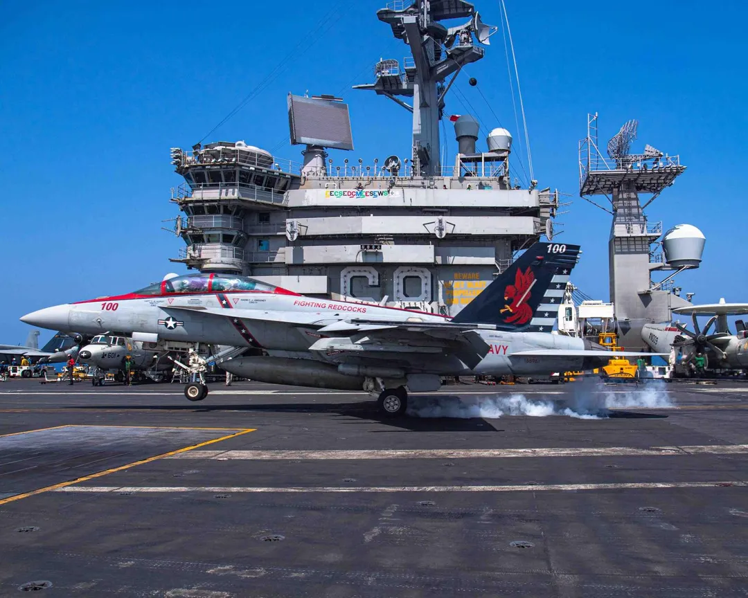 第22中隊與失事戰機同型的F/A-18F。(圖/美國海軍)