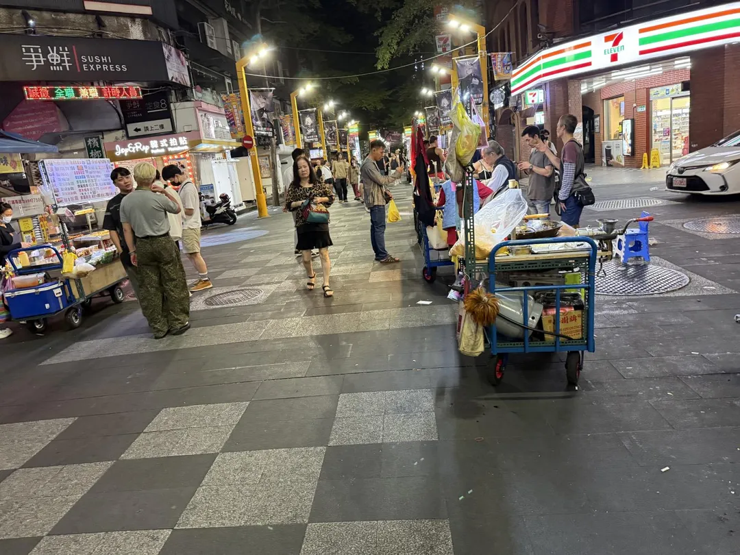 西門町旅宿周末房價飆漲，一晚破5萬，引發網友熱議中。（資料圖／中天新聞）