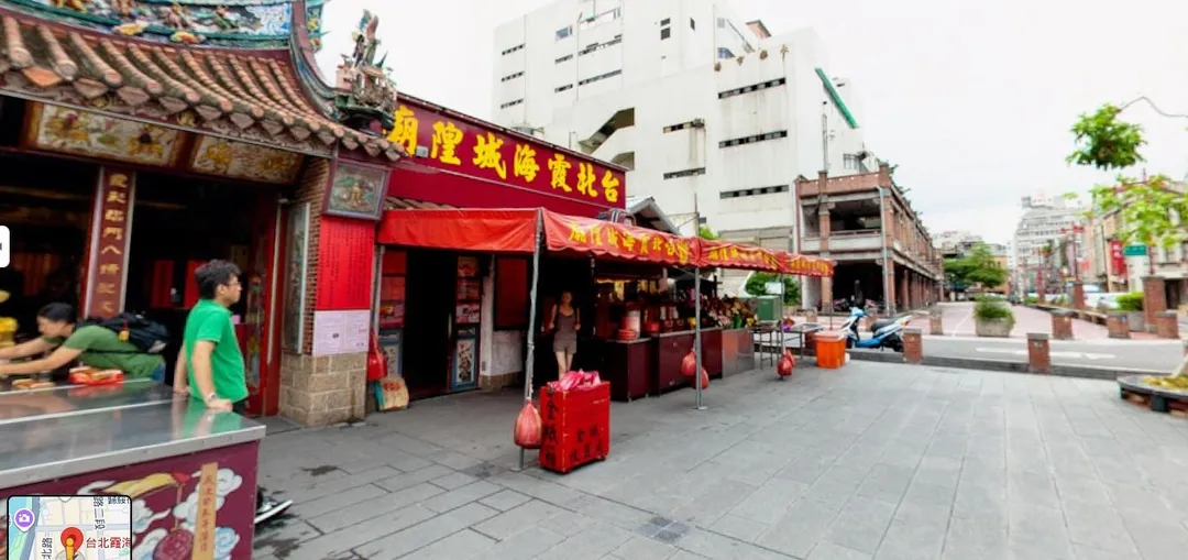 台北大稻埕霞海城隍廟成為日本高中生畢業旅行的熱門景點。（圖／GOOGLE map）