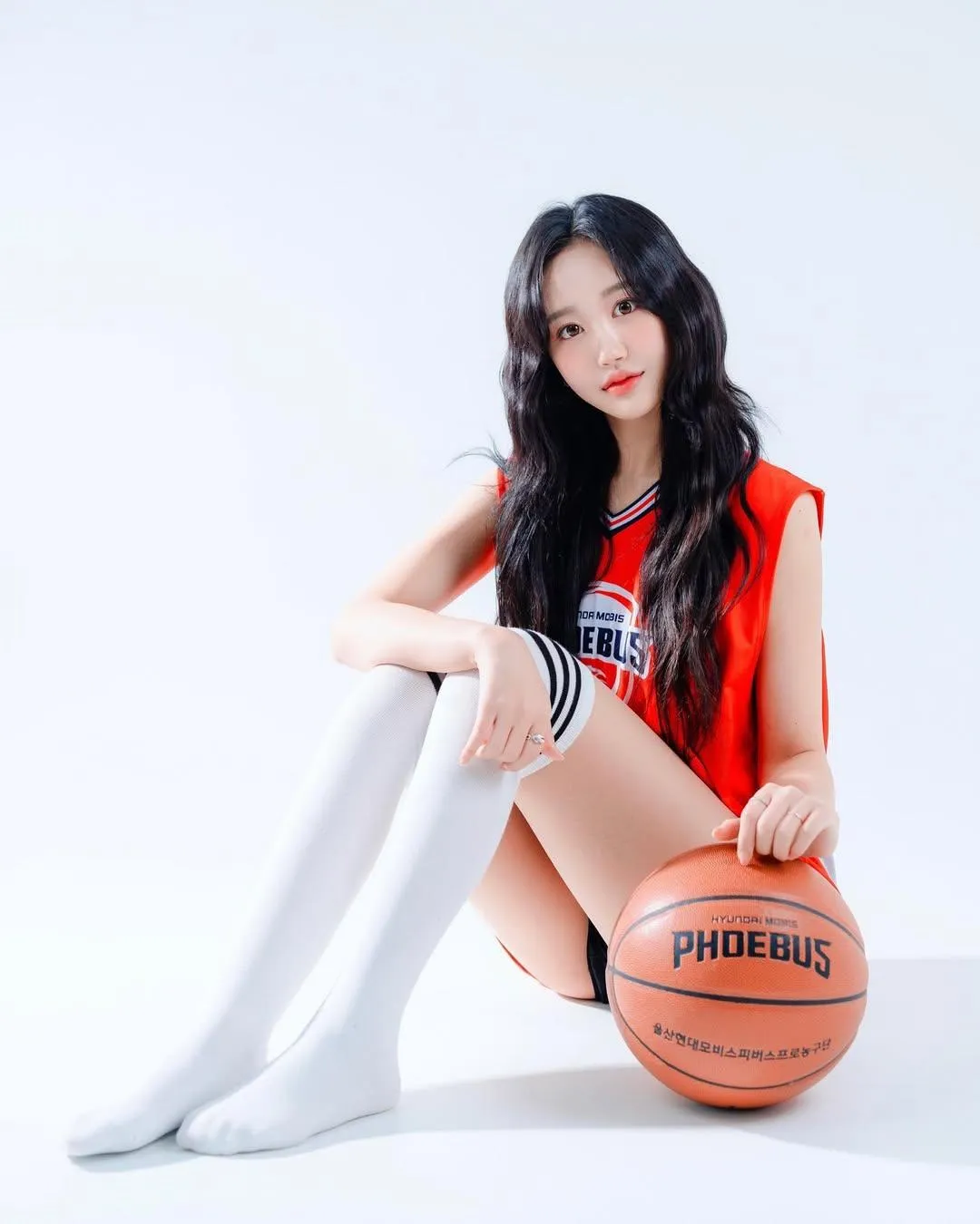 吳瑞律私下超喜歡打籃球。(圖/翻攝自吳瑞律IG)