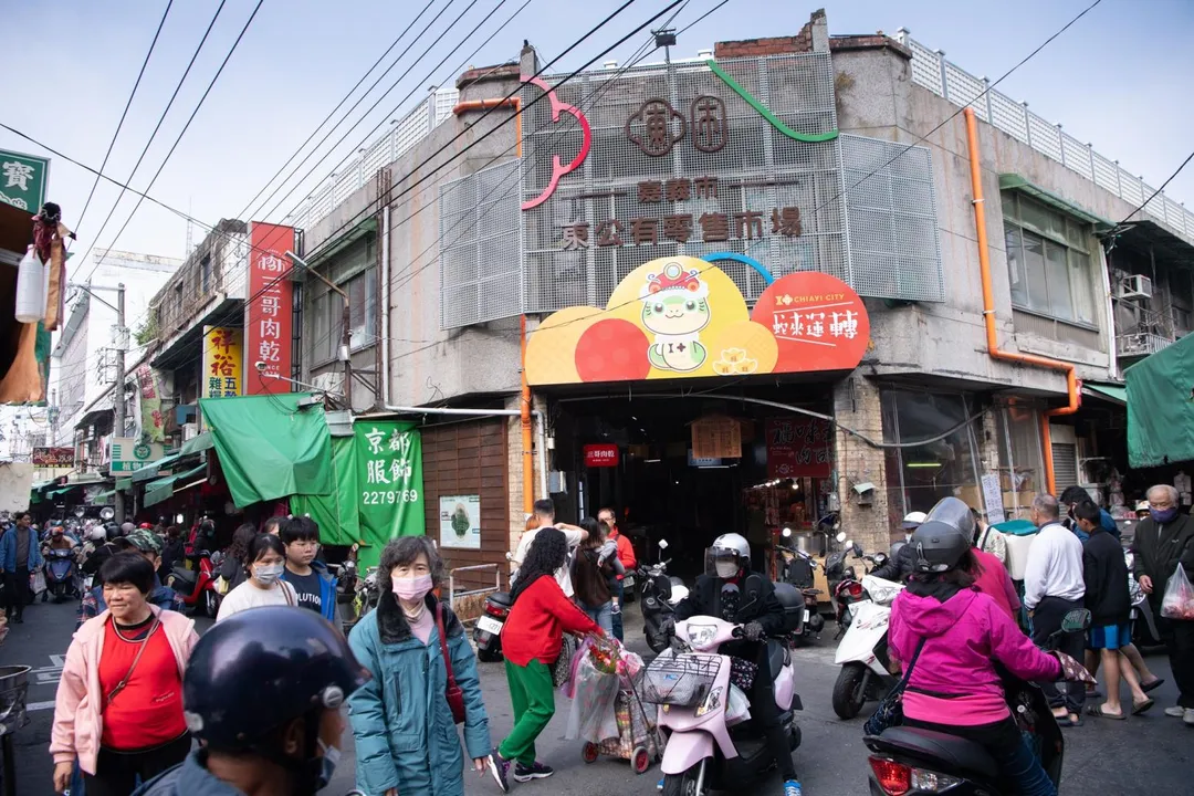 嘉義市公有零售市場豬肉及豬肉食品攤位使用費減收一個月。（圖／嘉義市政府提供）