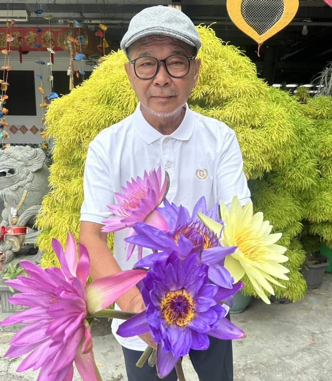 蓮花被視為太子爺公的象徵，因此重陽節這天也可在供品加入蓮花為太子爺公祝壽。（圖／廖大乙提供）