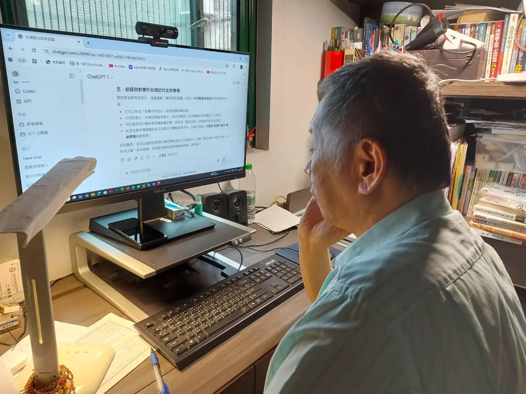 陳佩琪29日在臉書透露柯文哲回家這兩個月情況。（圖取自陳佩琪臉書）