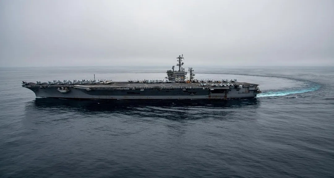 2024年在太平洋航行的尼米茲號航艦。(圖/美國海軍)