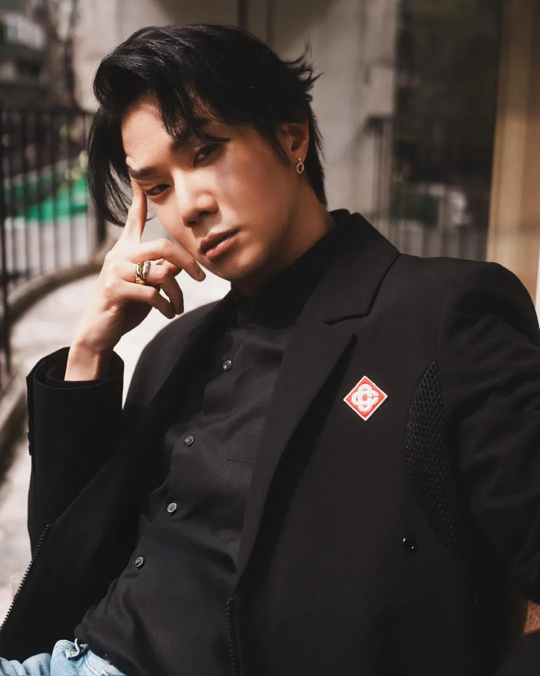 男星薛仕凌4日上午主動前往新北地檢署自首閃兵，訊後以30萬元交保。（圖／翻攝FB 40薛仕凌）