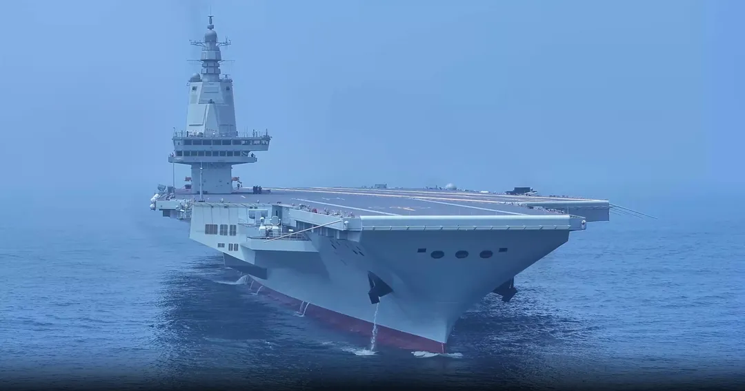 日媒表示能夠用電磁砲擊沉福建艦。（圖／翻攝人民海軍）