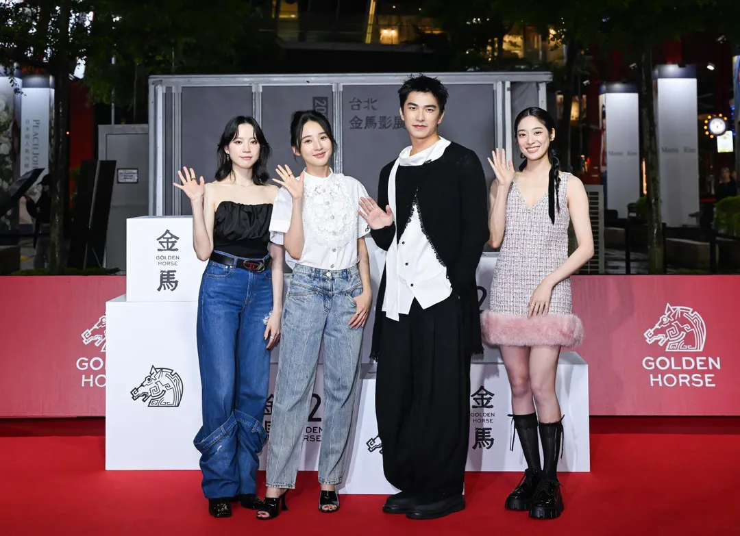 校園懸疑復仇影集《如果我不曾見過太陽》登上2025年金馬影展。左起為程予希、李沐、曾敬驊及江齊。（圖／金馬執委會 提供）