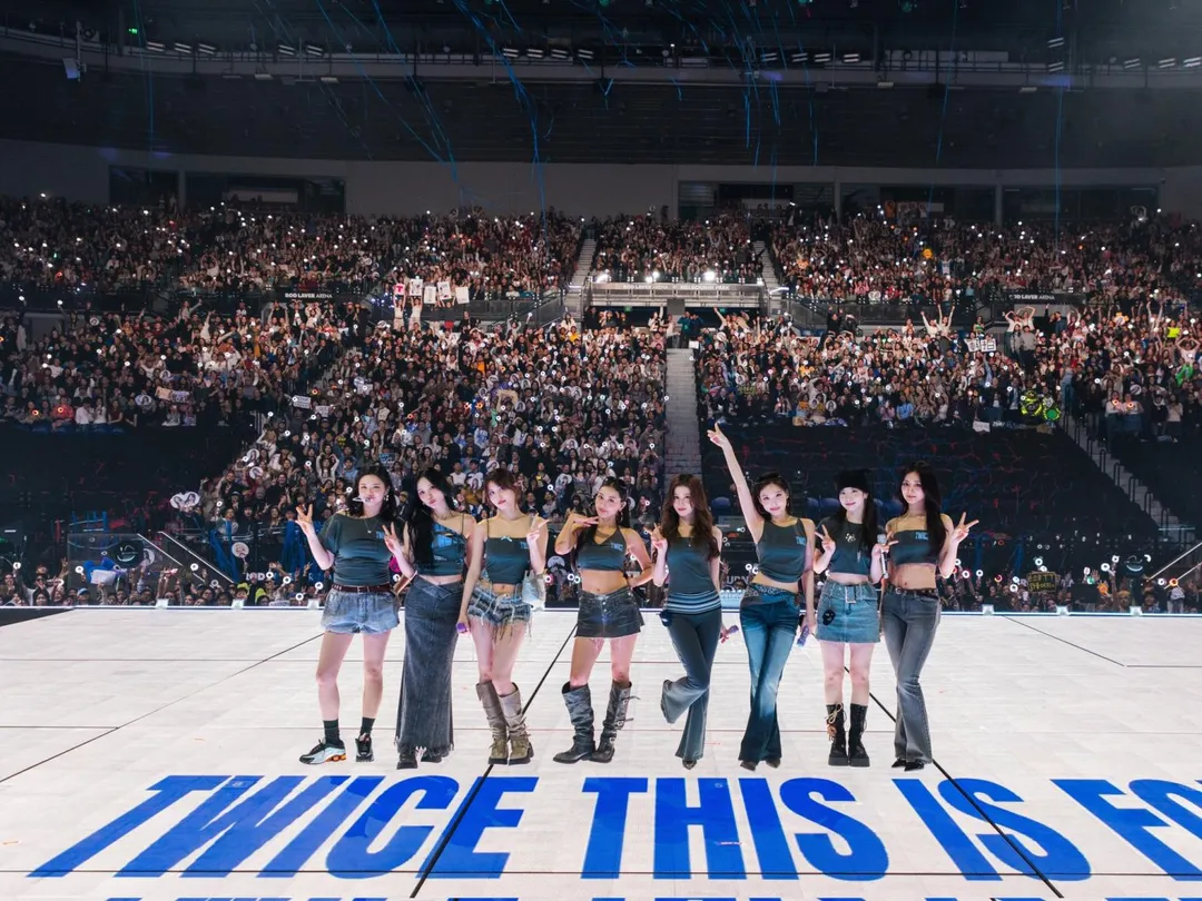 TWICE即將在11月21、22日一連兩天，登上高雄世運主場館。（圖／翻攝自TWICE X）