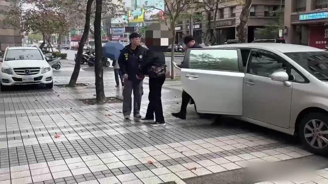 在媒體的大幅報導下，車手很快就落網。（圖／中天新聞）