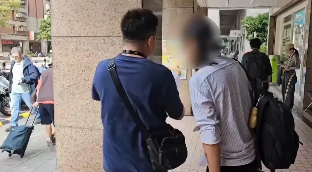 新北市刑大警方拘提孫姓律師。(圖/警方提供)