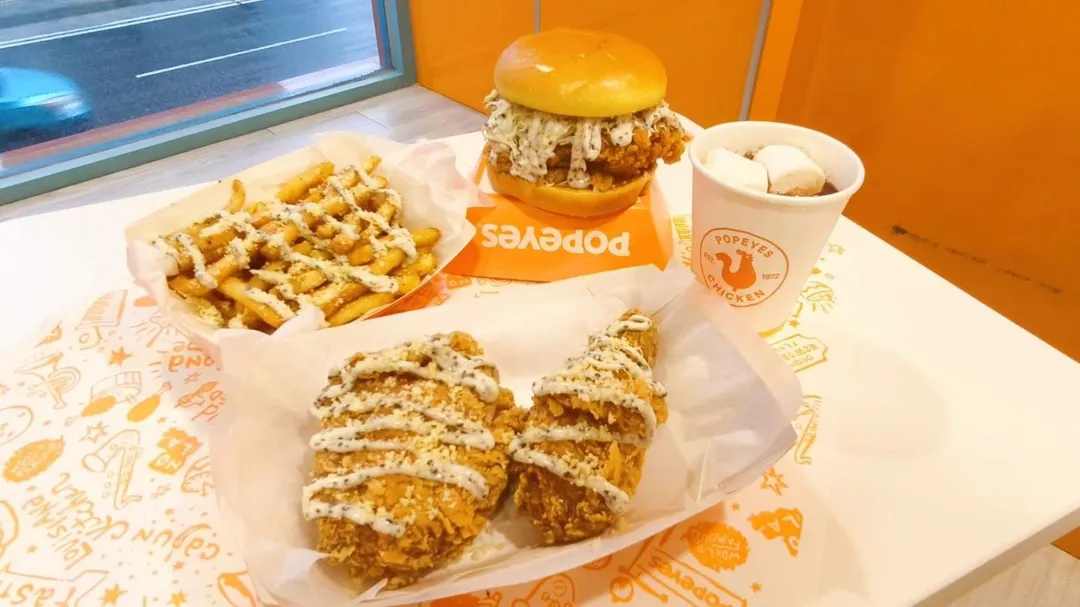 美國人氣連鎖速食「Popeyes」冬季限定松露系列單品、組合餐滿足各種需求。（圖／業者提供）