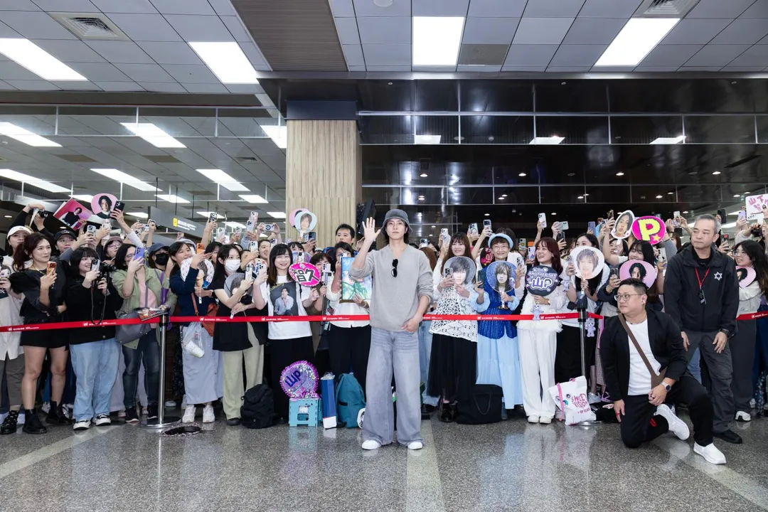 超過700人在機場迎接山下智久。（圖／COME ON JKSSP提供）