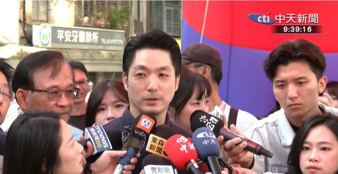 台北市長蔣萬安表示，雙城論壇是兩市行之多年的交流，沒有必要這麼複雜。（圖/中天新聞）