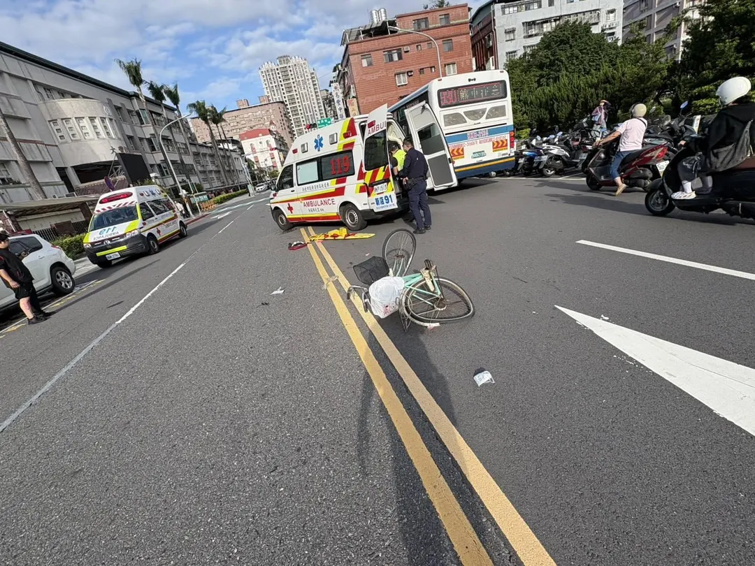 新店大豐國小附近發生一起死亡車禍。（圖／警方提供）