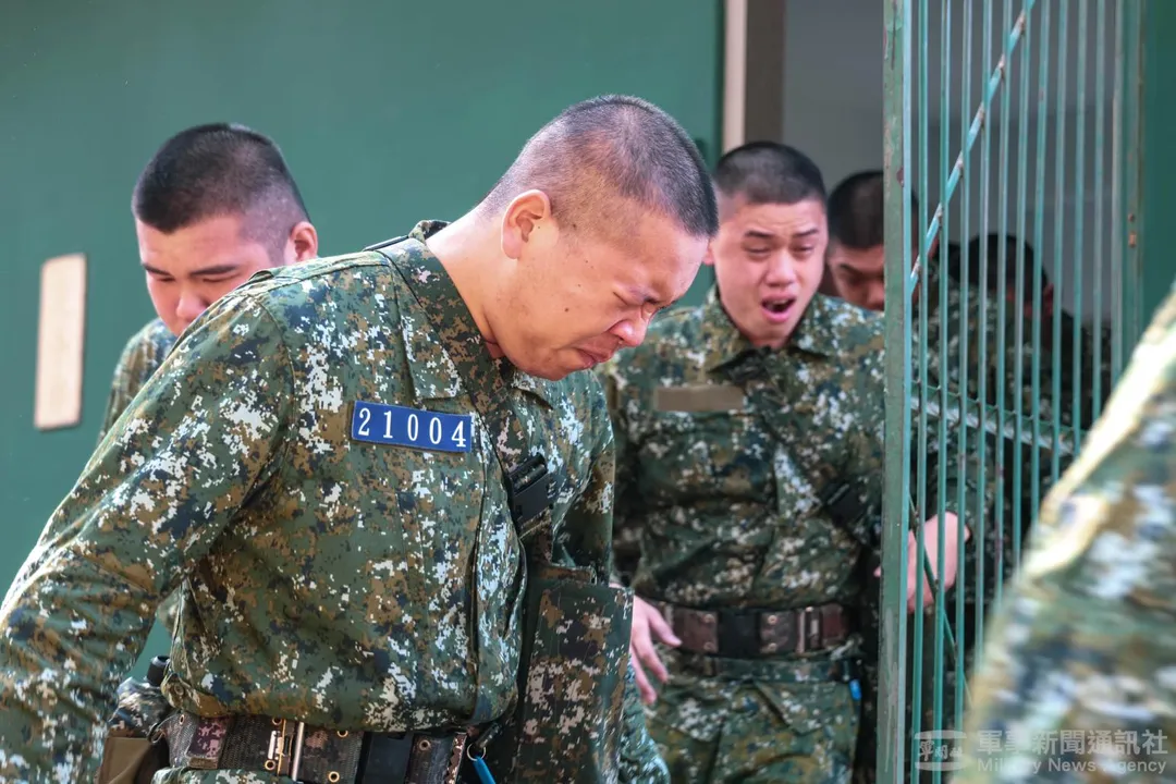義務役男新兵毒氣室訓練。(圖/軍聞社)