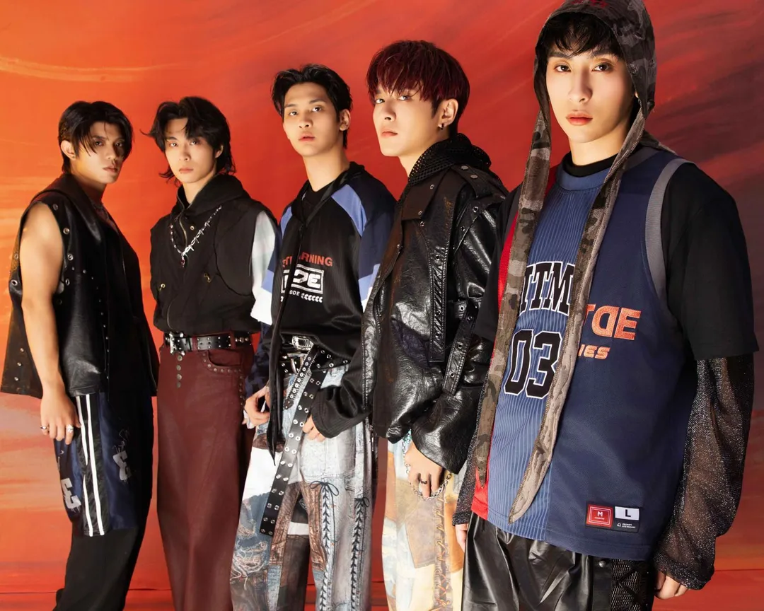 男團FEniX近期登上越南選秀節目《SHOW IT ALL VIETNAM》,也是他們首次的海外舞台。(圖/華納音樂 提供)