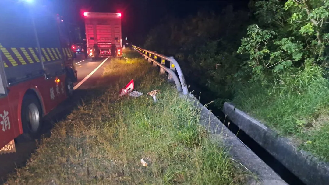警方提醒用路人，清晨行駛山海線道路時仍須特別注意速限與路況變化，以確保行車安全。（圖／中天新聞）
