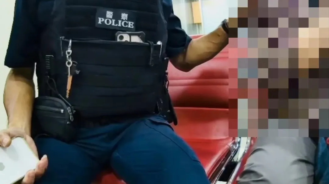 雖然員警成功阻止楊姓婦人匯款被騙，但是婦人卻當場大哭，以為自己要被警方帶走。（圖／警方提供）