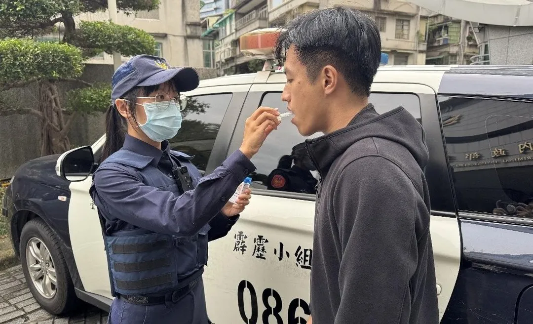 毒品唾液快篩劑今上路執法。(圖/翻攝畫面)