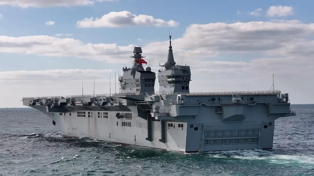 測試平台「四川艦」是大陸自主設計建造的首艘076型兩棲攻擊艦。（資料照／新華社）